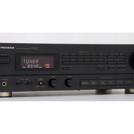 PIONEER SX-227 MARKOWY AMPLITUNER STEREO !