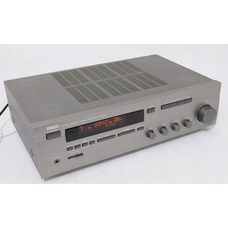 YAMAHA RX-385 MARKOWY AMPLITUNER STEREO RDS !