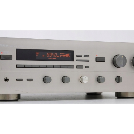 YAMAHA RX-570 ZNAKOMITY AMPLITUNER STEREO !