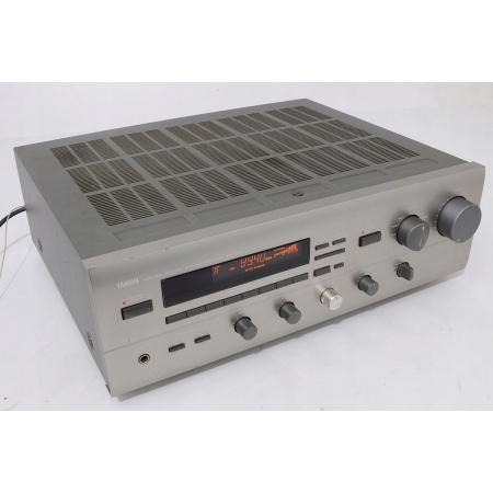 YAMAHA RX-570 ZNAKOMITY AMPLITUNER STEREO !