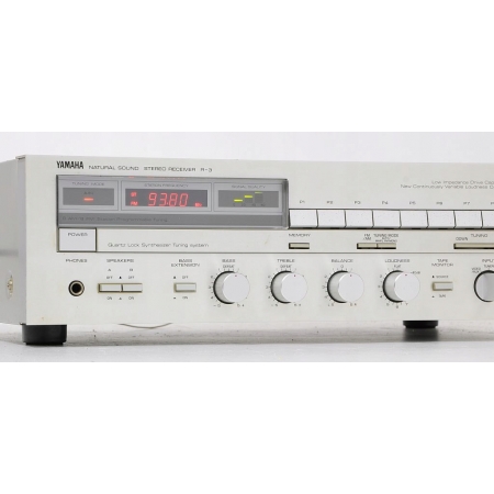 YAMAHA R-3 MARKOWY AMPLITUNER STEREO !