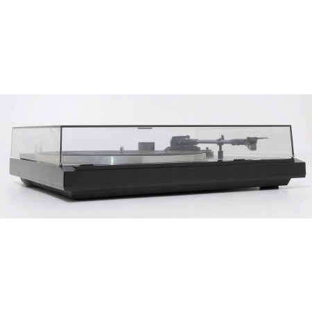 YAMAHA TT-400 ZNAKOMITY GRAMOFON STEREO AUTOMAT !