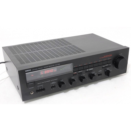 YAMAHA RX-300 MARKOWY AMPLITUNER STEREO !