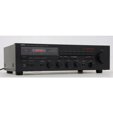 YAMAHA RX-300 MARKOWY AMPLITUNER STEREO !