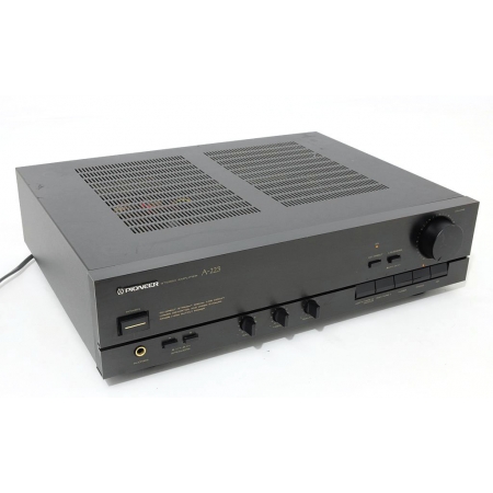PIONEER A-223 FIRMOWY WZMACNIACZ STEREO !